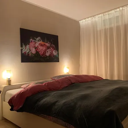 Super Nice 3 Room Apartment With Kitchen And Balcony With A Patio * Niederdorla