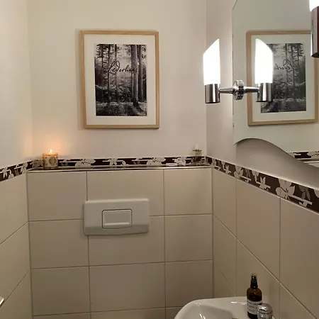 Super Nice 3 Room Apartment With Kitchen And Balcony With A Patio *
